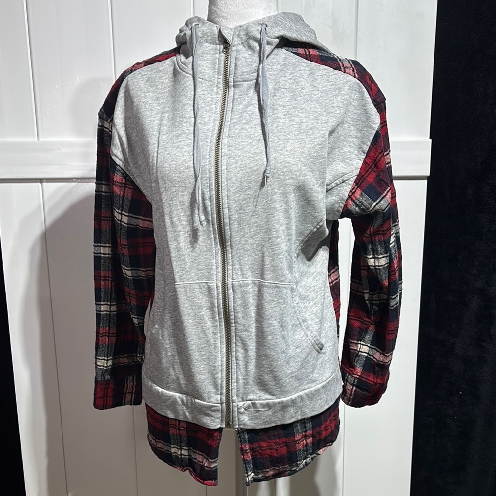 Easel grey/red plaid hooded zippered sweatshirt